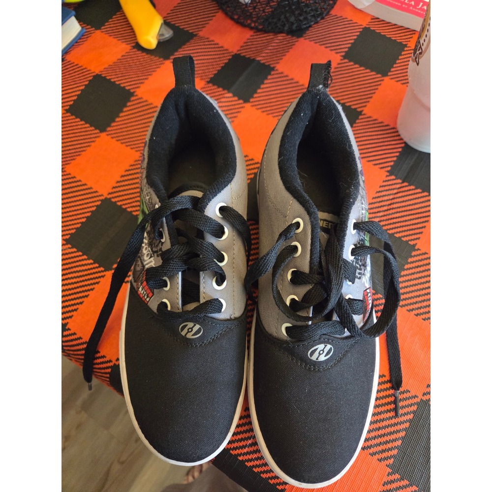 Heelys Minecraft Creeper TNT Wheeled Skate Shoes Black Grey Youth Size 5 Y 36.5